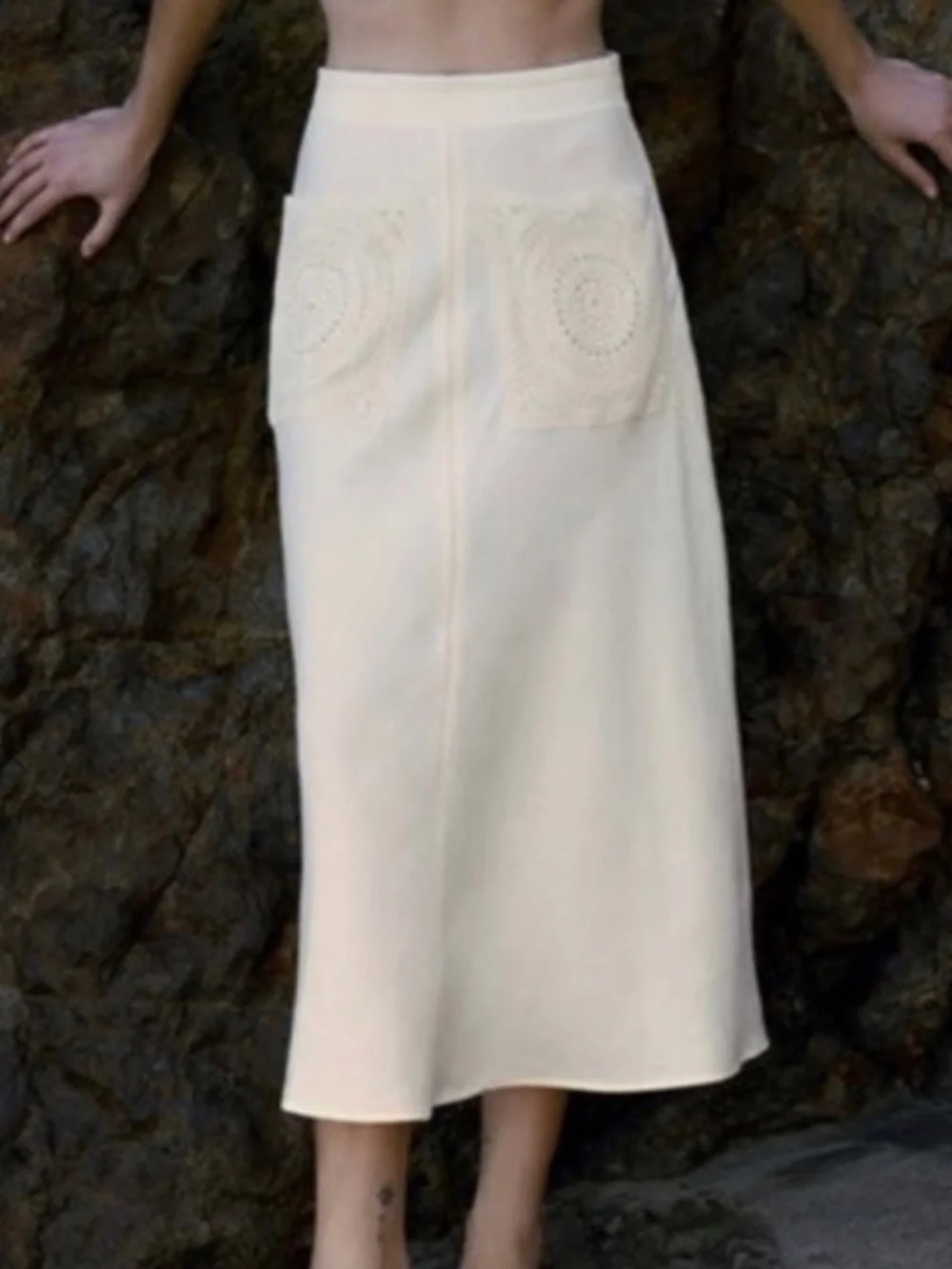Zara CROCHET MIDI SKIRT. Cream. Size XS. New with Tags.